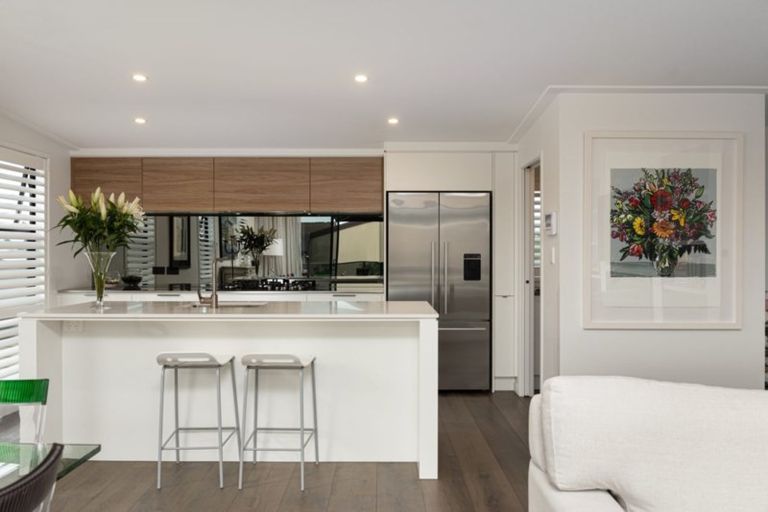 Photo of property in 118a Muricata Avenue, Mount Maunganui, 3116