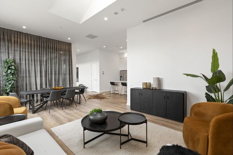 Photo of property in 7/14 Tamariki Avenue, Orewa, 0931