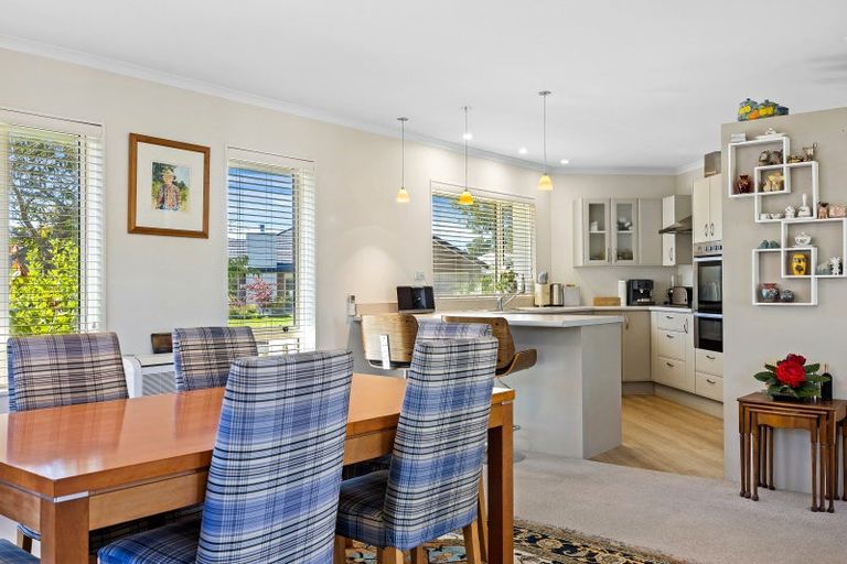 Photo of property in 18 Elm Drive, Rangiora, 7400