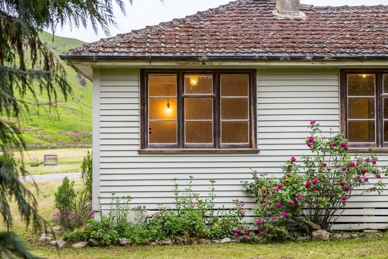 Photo of property in 943 Tora Road, Tora, Martinborough, 5782