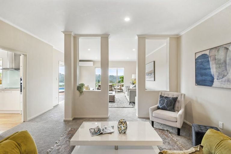 Photo of property in 15 Rangi Avenue, Schnapper Rock, Auckland, 0632