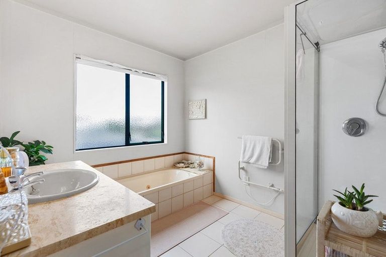 Photo of property in 85a Oceanbeach Road, Mount Maunganui, 3116