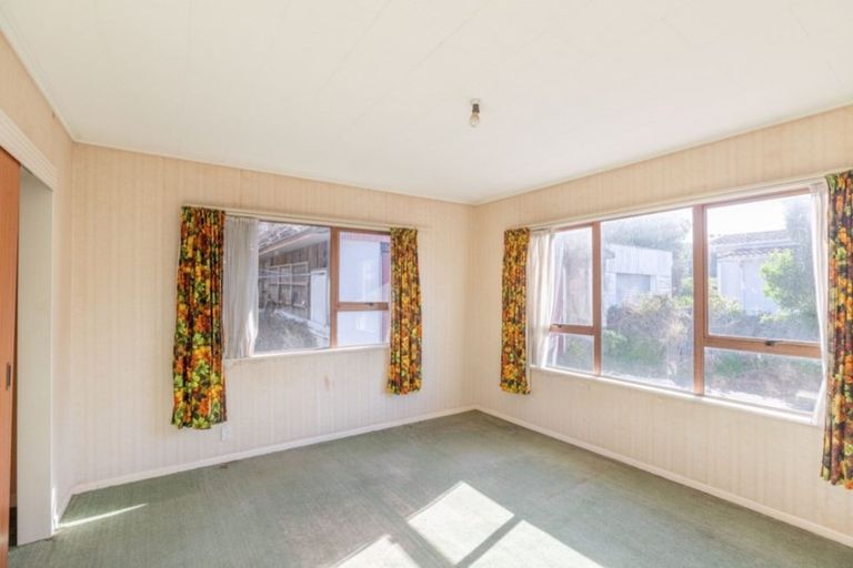 Photo of property in 50 Seaview Road, Paraparaumu Beach, Paraparaumu, 5032