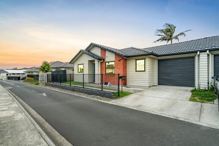 Photo of property in 11 Sagar Lane, Wiri, Auckland, 2104