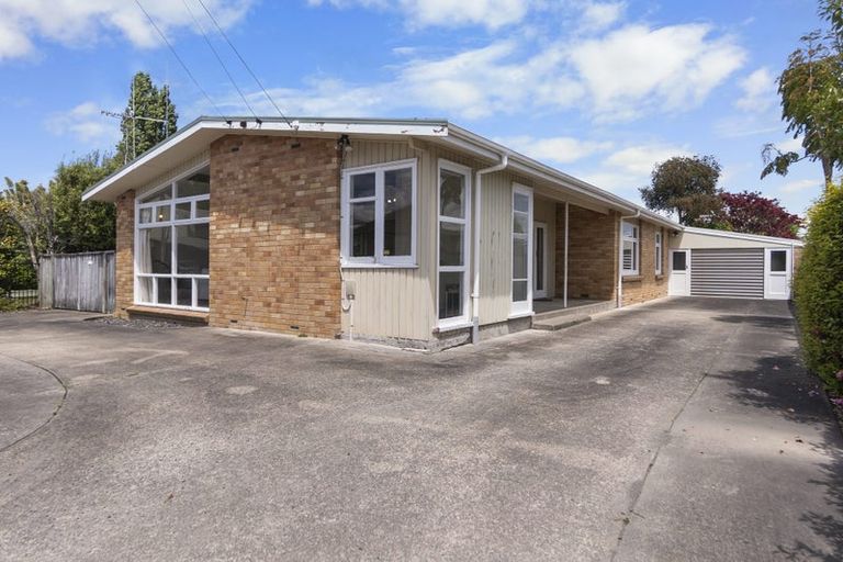 Photo of property in 24 Braid Road, St Andrews, Hamilton, 3200
