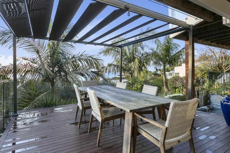 Photo of property in 64 Vipond Road, Stanmore Bay, Whangaparaoa, 0932