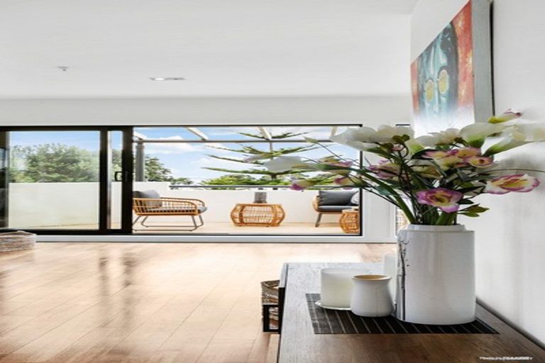 Photo of property in 248c Hibiscus Coast Highway, Orewa, 0931