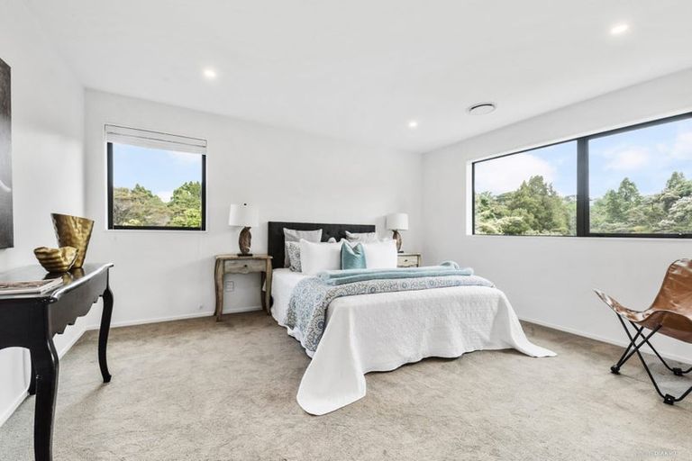 Photo of property in 21 Coroglen Avenue, Birkenhead, Auckland, 0626