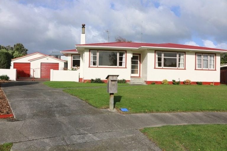 Photo of property in 16 Glen Place, Awapuni, Palmerston North, 4412