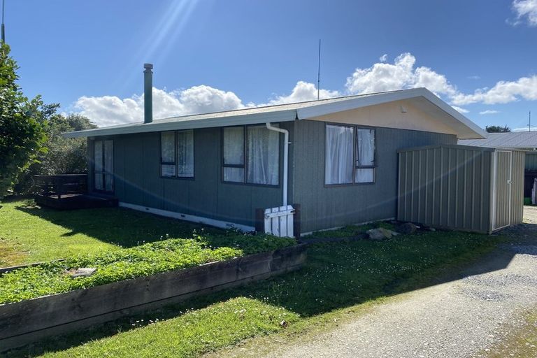 Photo of property in 221 Stafford Street, Hokitika, 7810