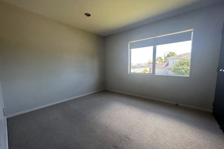 Photo of property in 45 Riverglade Parkway, Te Atatu South, Auckland, 0610