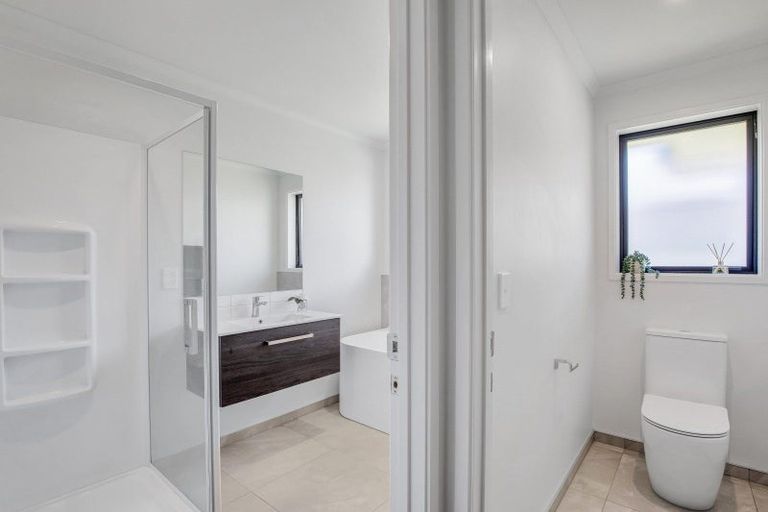 Photo of property in 6 Blackbird Way, Rolleston, 7614