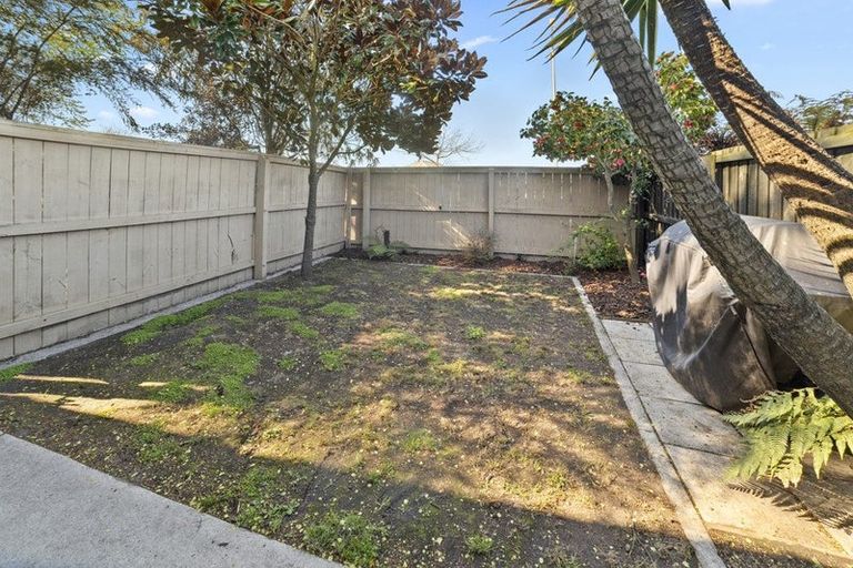 Photo of property in 1/649 Main North Road, Belfast, Christchurch, 8051