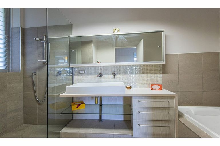 Photo of property in 25 Glen Bruce Place, Ngararatunua, Whangarei, 0176