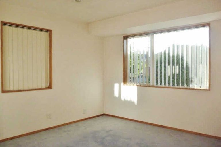 Photo of property in 31 Kotuku Crescent, Woolston, Christchurch, 8023