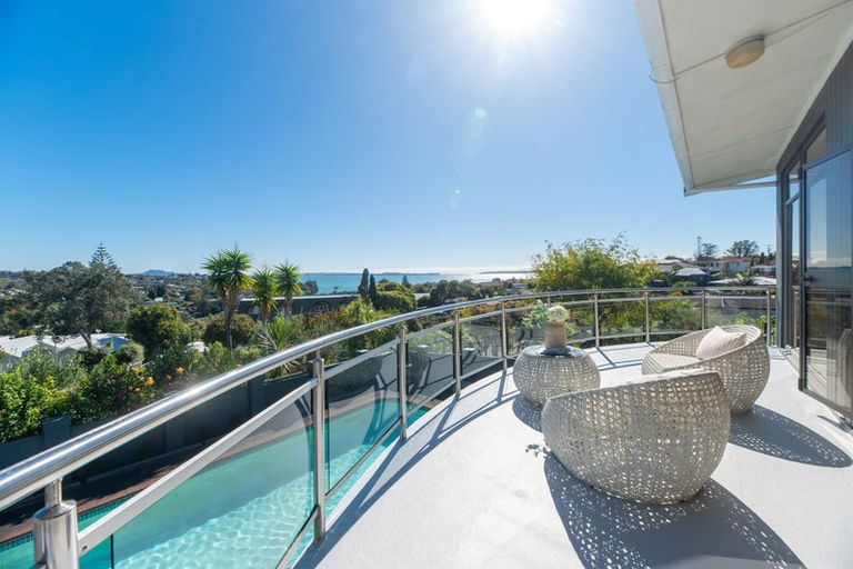 Photo of property in 25 Coates Road, Cockle Bay, Auckland, 2014