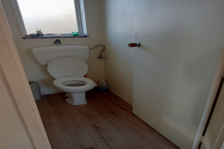 Photo of property in 22 Buckley Grove, Paraparaumu, 5032