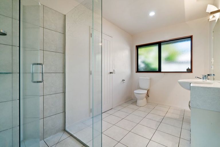 Photo of property in 81 Mt Lebanon Crescent, The Gardens, Auckland, 2105