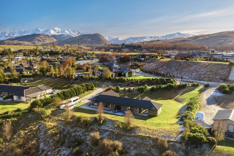 Photo of property in 50 Judge And Jury Drive, Lake Hayes, Queenstown, 9304