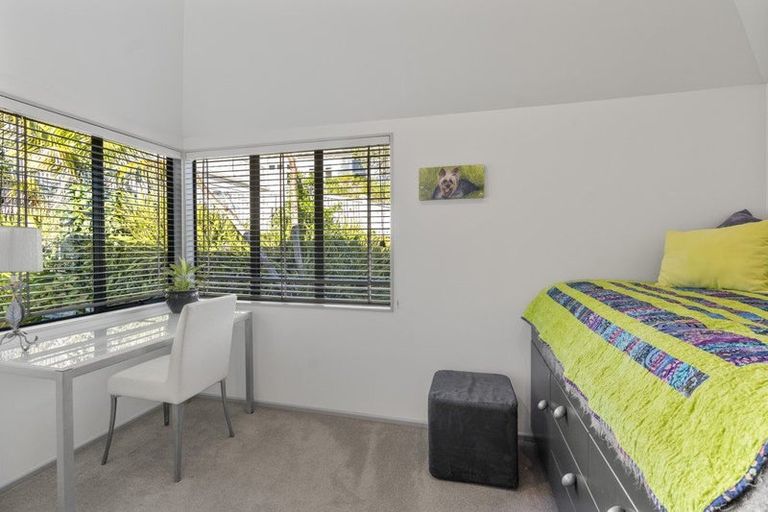 Photo of property in 56a Wairoa Road, Narrow Neck, Auckland, 0624