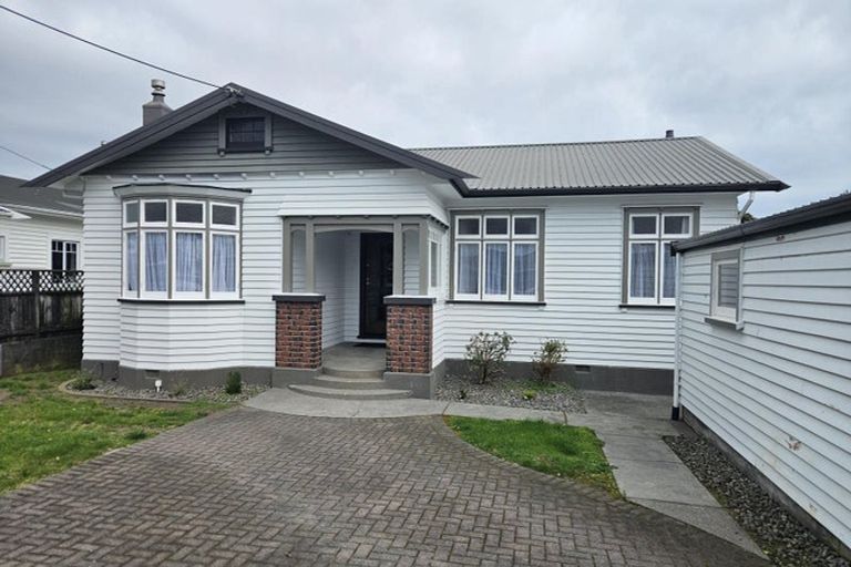 Photo of property in 46 Sackville Street, Fitzroy, New Plymouth, 4312