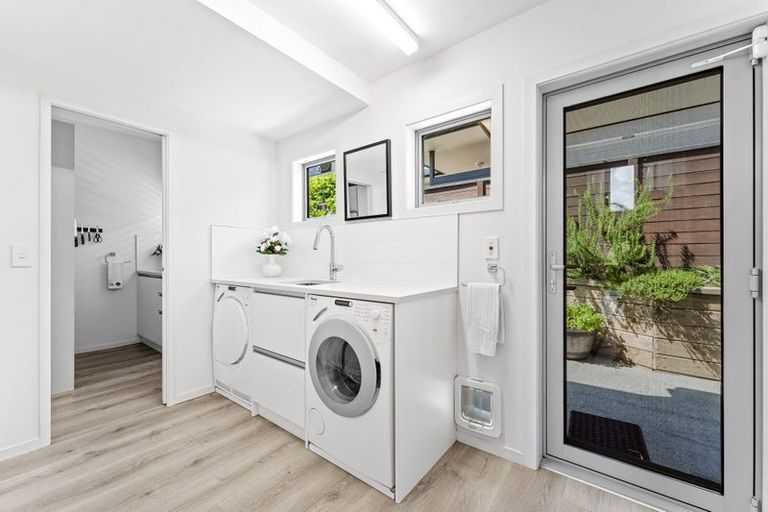 Photo of property in 32 Kahurangi Place, Snells Beach, 0920