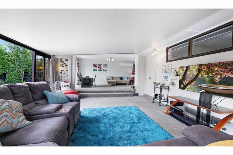 Photo of property in 10 Lovelock Street, Dallington, Christchurch, 8061