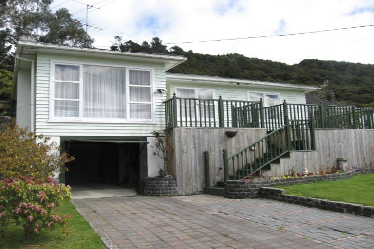 Photo of property in 51 Karaka Street, Wainuiomata, Lower Hutt, 5014