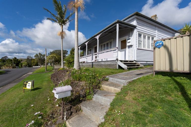 Photo of property in 24 Church Street, Kawakawa, 0210