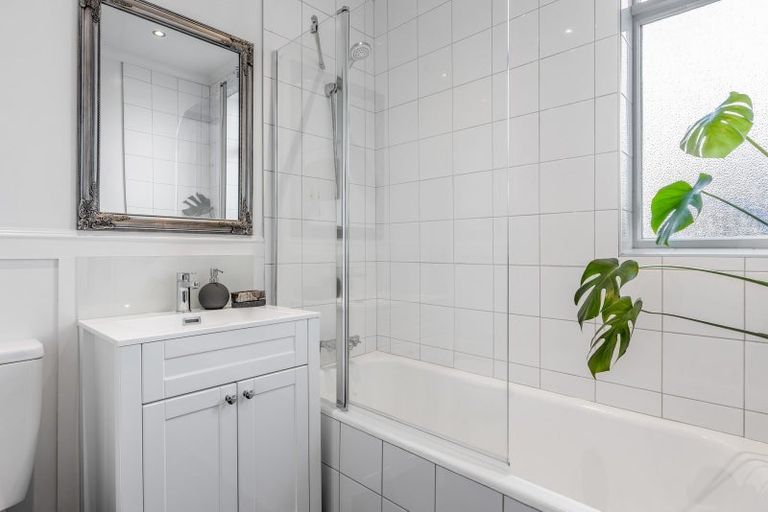 Photo of property in 159 Waimea Terrace, Beckenham, Christchurch, 8023