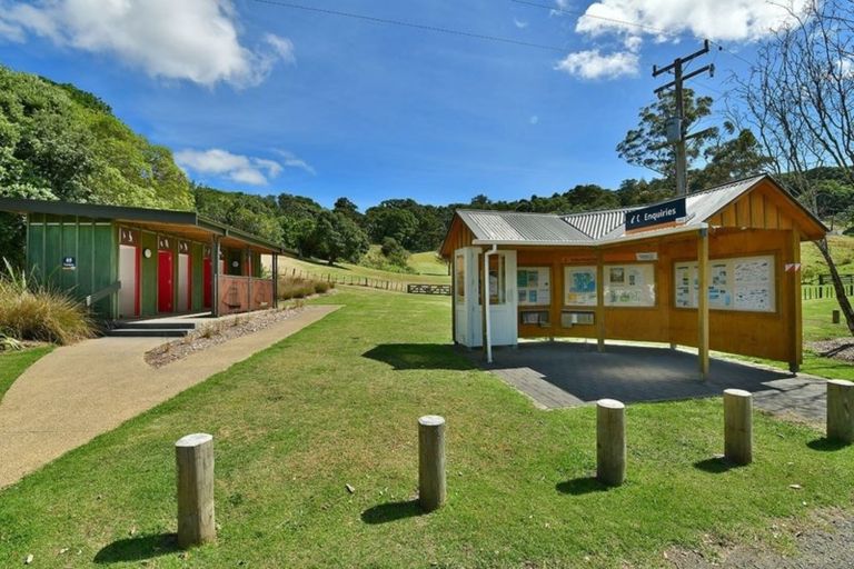 Photo of property in 68 Mahurangi West Road, Puhoi, Warkworth, 0983