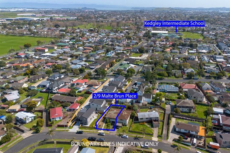 Photo of property in 2/9 Malte Brun Place, Papatoetoe, Auckland, 2025