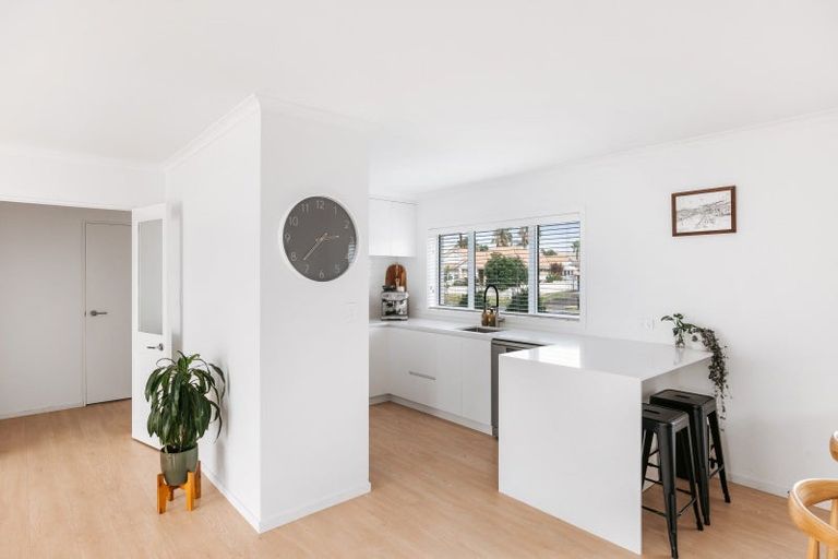 Photo of property in 85 Gravatt Road, Papamoa Beach, Papamoa, 3118