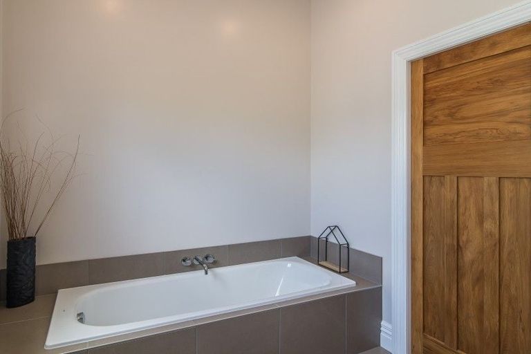 Photo of property in 45 Wilson Street, Newtown, Wellington, 6021