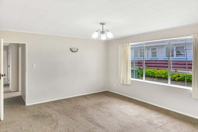 Photo of property in 26b Bauchop Road, Waterloo, Lower Hutt, 5011
