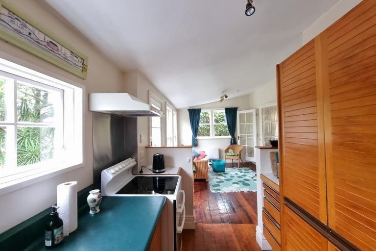 Photo of property in 37 Glenbervie Terrace, Thorndon, Wellington, 6011