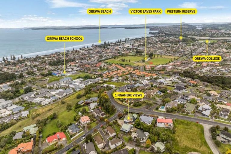 Photo of property in 8 Ngahere Views, Orewa, 0931