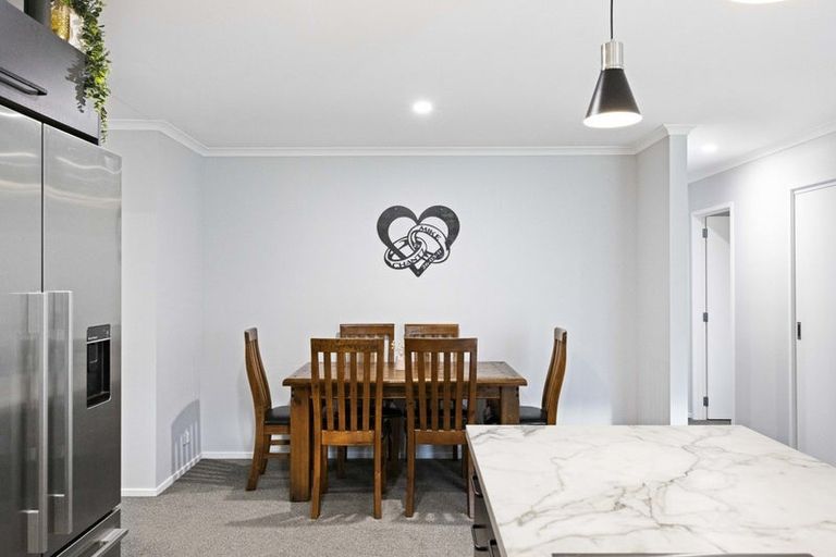 Photo of property in 32 Peacock Place, Pokeno, 2402