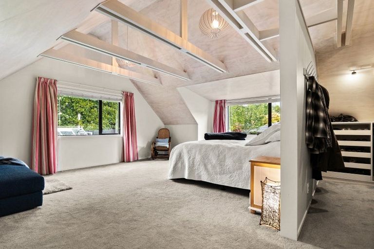 Photo of property in 75 Glenross Street, Glenross, Dunedin, 9011