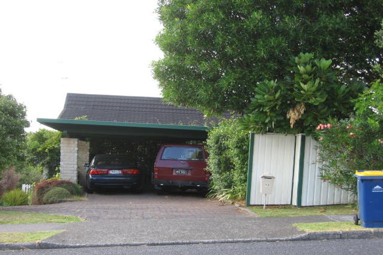 Photo of property in 13 Stapleford Crescent, Browns Bay, Auckland, 0630