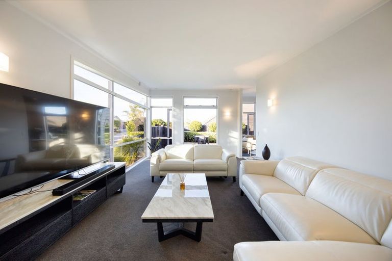 Photo of property in 18 Trinidad Place, Flagstaff, Hamilton, 3210