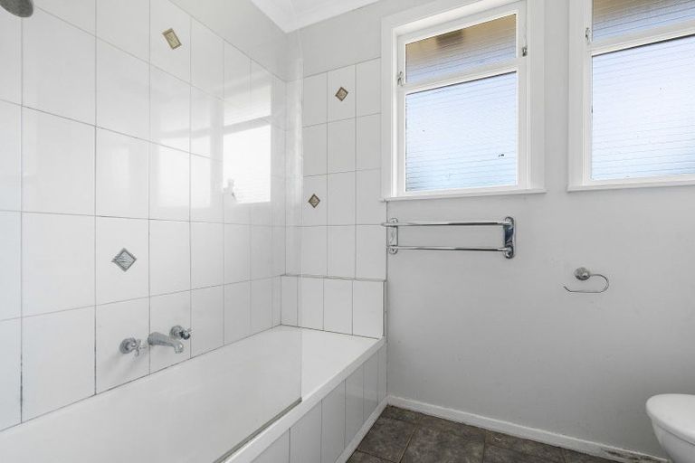 Photo of property in 10 Surrey Street, Solway, Masterton, 5810