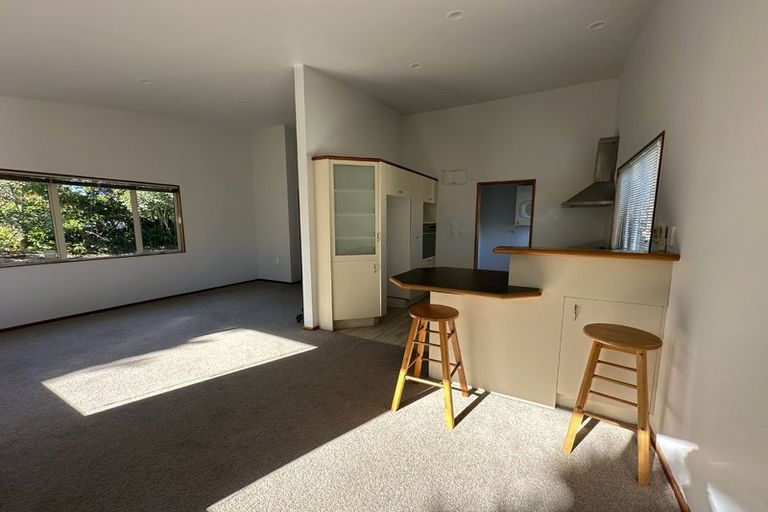 Photo of property in 1070 Beach Road, Torbay, Auckland, 0630