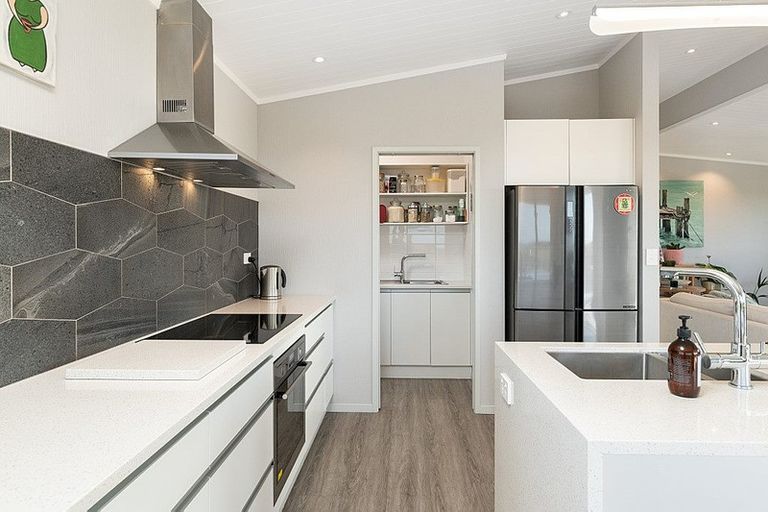 Photo of property in 912a Papamoa Beach Road, Papamoa Beach, Papamoa, 3118