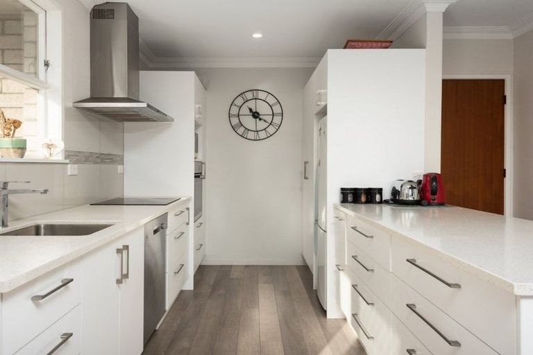 Photo of property in 11 Carol Place, Otumoetai, Tauranga, 3110