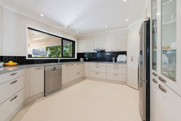 Photo of property in 27 Coralsea Way, Arkles Bay, Whangaparaoa, 0932