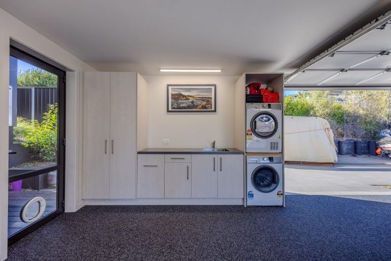 Photo of property in 8 Mills Road, Wanaka, 9305