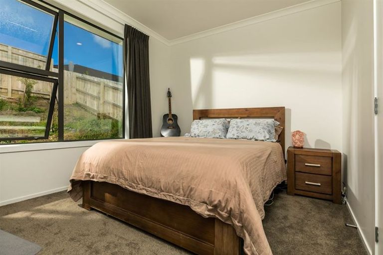 Photo of property in 13 Remana Crescent, Huapai, Kumeu, 0810