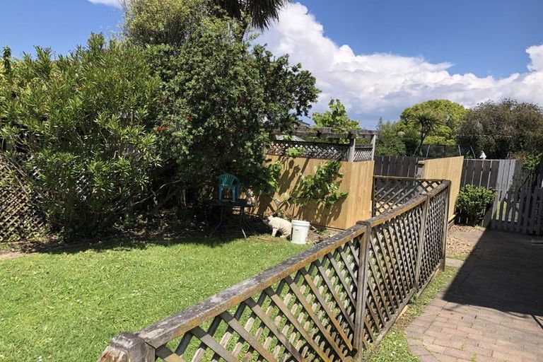 Photo of property in 1/54 Richards Avenue, Forrest Hill, Auckland, 0620