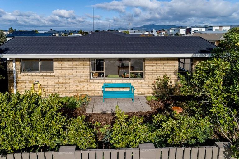 Photo of property in 1212a Papamoa Beach Road, Papamoa Beach, Papamoa, 3118
